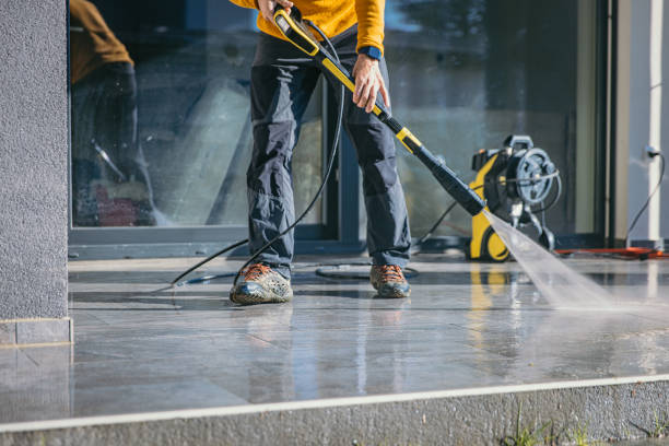 Best Concrete Pressure Washing  in Nevada, IA